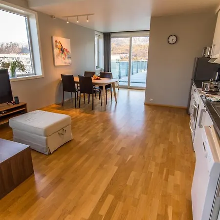 Strandkanten Panorama 트롬쇠